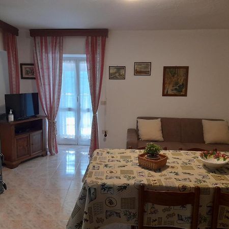 הוילה וארזה ליגורה Agriturismo Merlotta מראה חיצוני תמונה