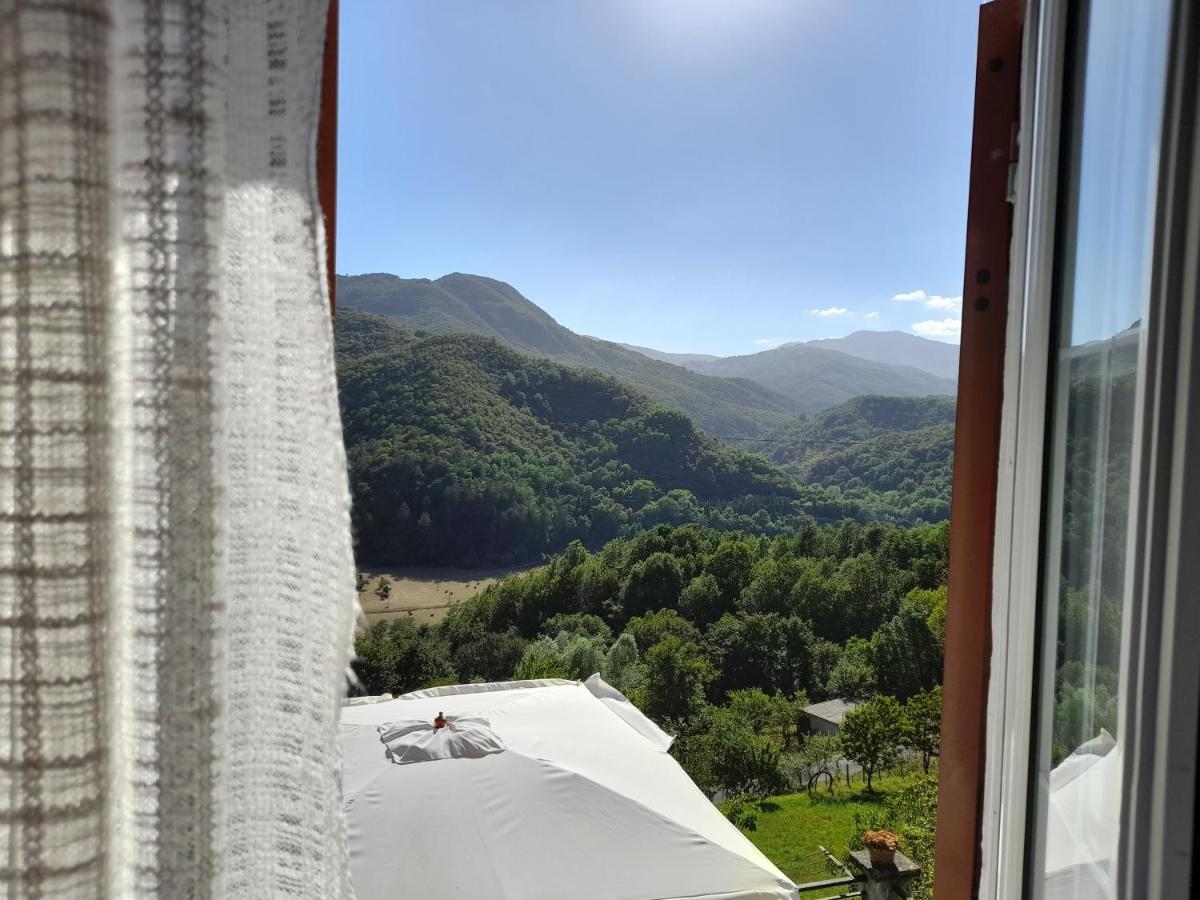 הוילה וארזה ליגורה Agriturismo Merlotta מראה חיצוני תמונה