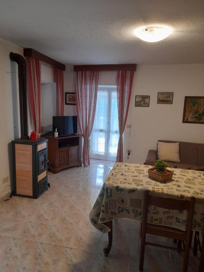 הוילה וארזה ליגורה Agriturismo Merlotta מראה חיצוני תמונה