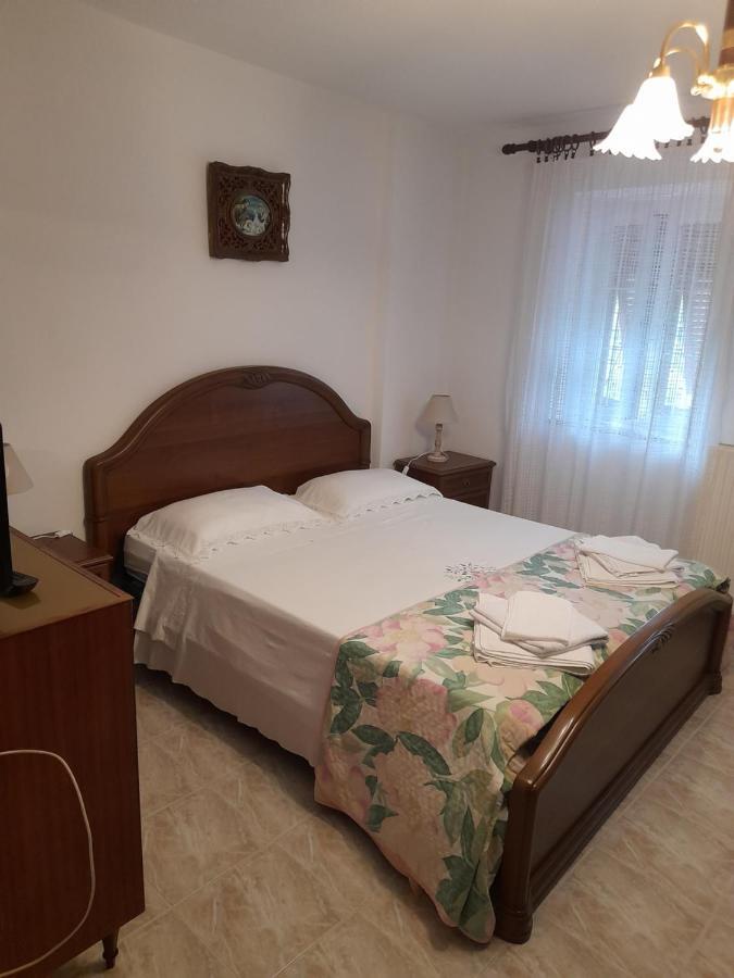 הוילה וארזה ליגורה Agriturismo Merlotta מראה חיצוני תמונה